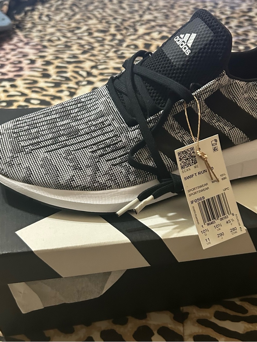 adidas Men's Swift Run Black & White Knit Running Sneakers